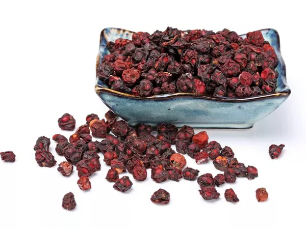 What Schisandra berry looks like as a TCM ingredient