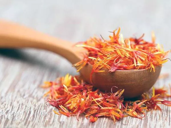 What Safflower looks like as a TCM ingredient