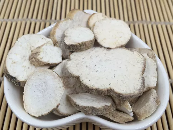 Snake gourd roots (Tian Hua Fen) in Chinese Medicine