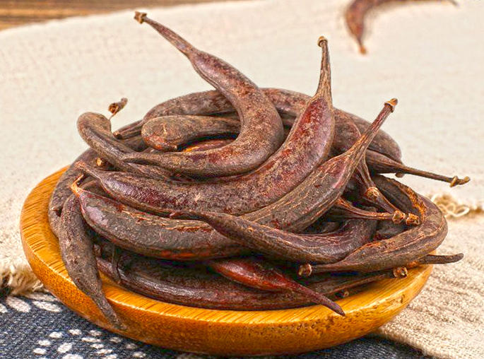 Zhu Ya Zao (Chinese Honeylocust Abnormal Fruits) as TCM ingredient